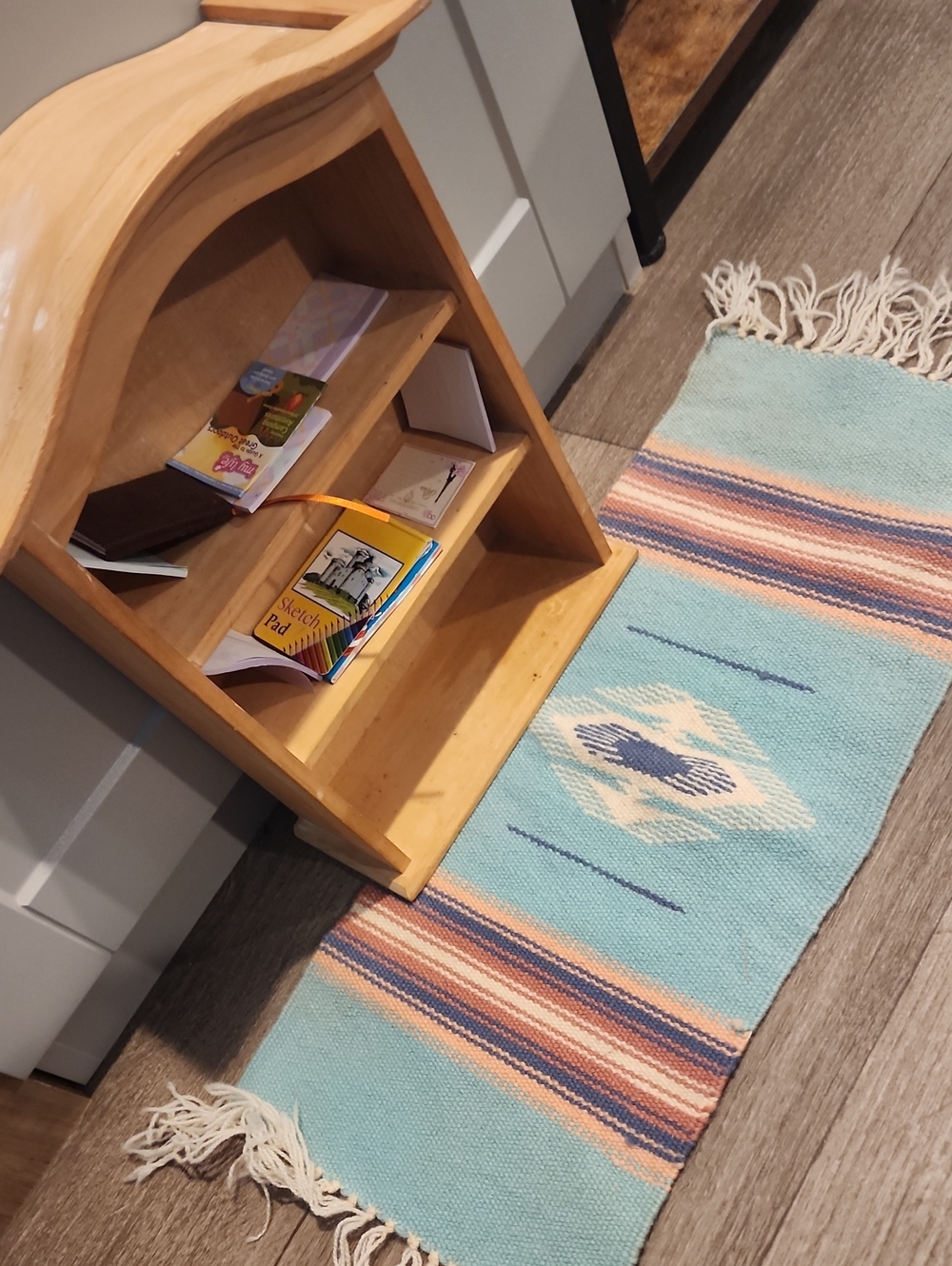 18in doll book shelve - Picture 4 of 4